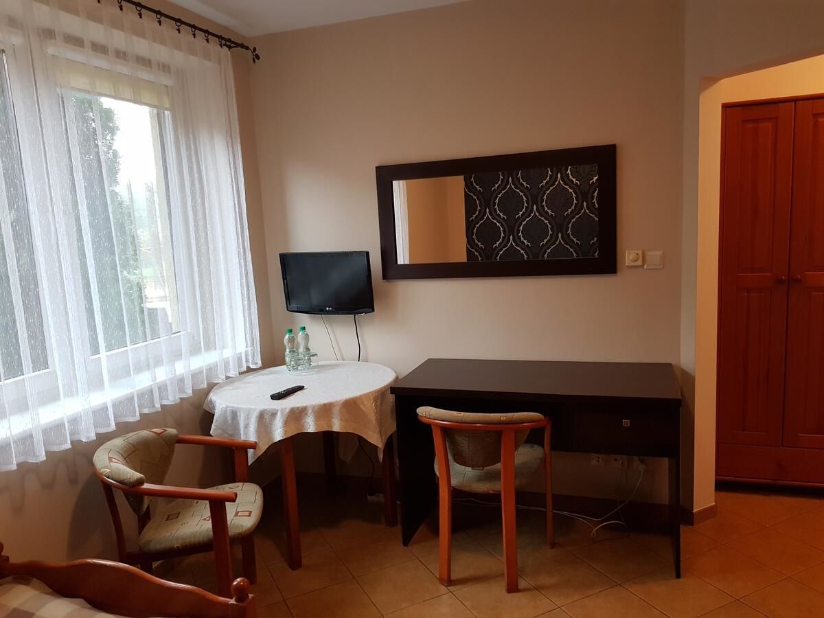 Отель Hotel Diadem Jerzmionki