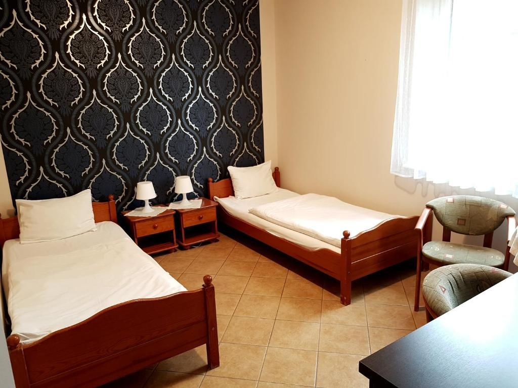 Отель Hotel Diadem Jerzmionki